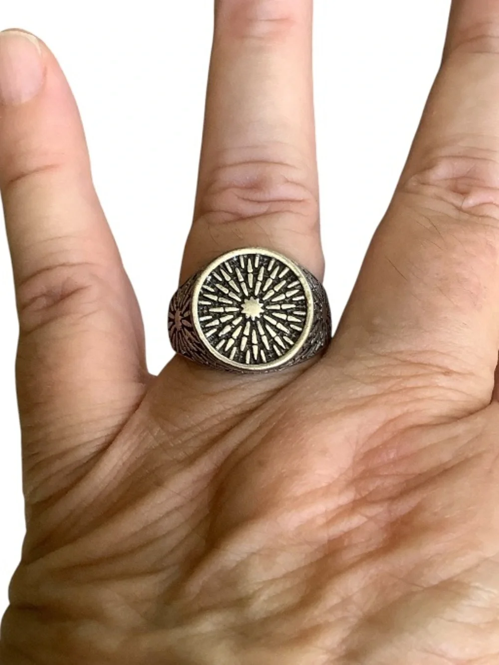 Vintage Style Sunburst Silver tone ring